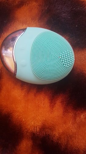 Electronic Deep Cleansing Brush photo review