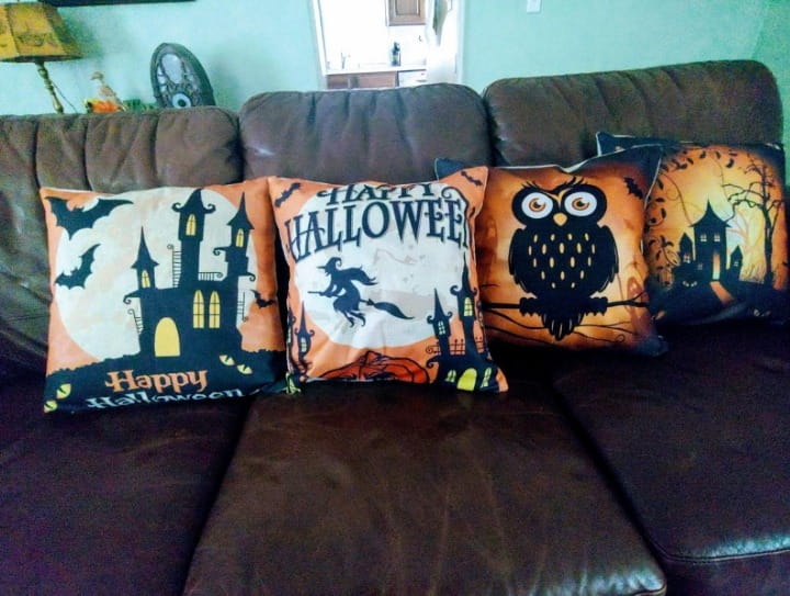 Throw Pillow Covers 4 Pcs Halloween Decorative Pillow Covers photo review