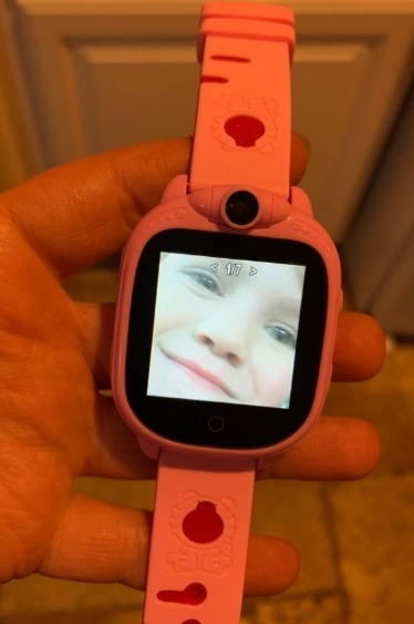 Kids SmartWatch 90°Rotatable Camera Touchscreen Pedometer photo review
