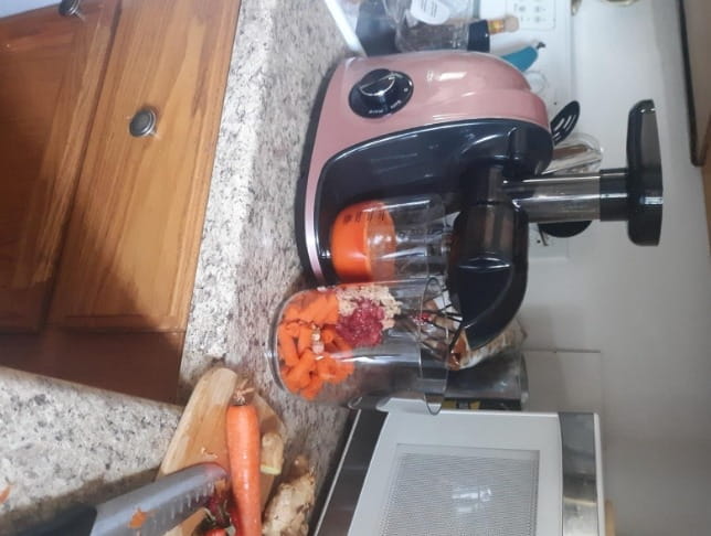 Masticating Juicer Anti-Clogging Cold Press Juicer With Quiet Motor photo review